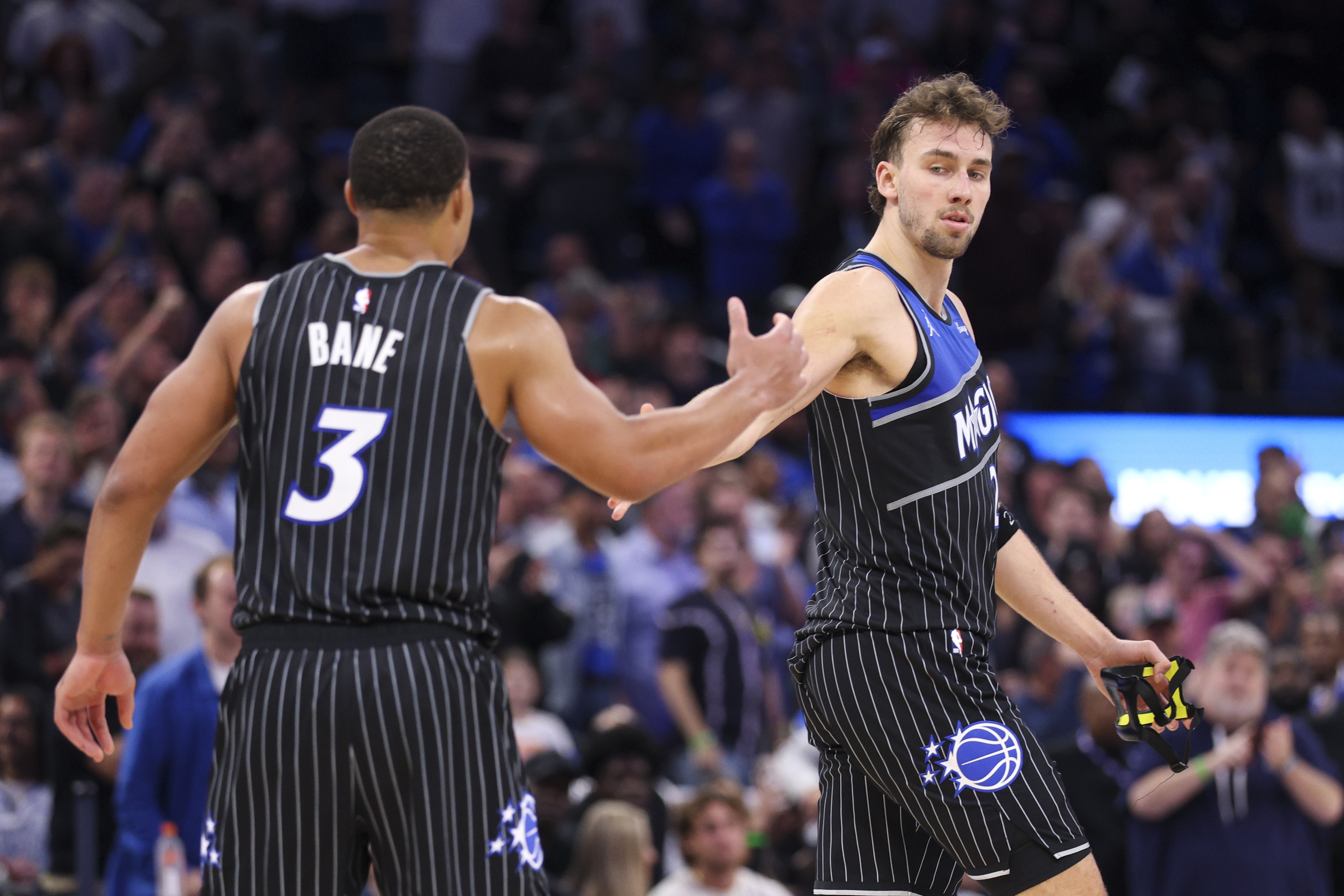 星空体育app-NBA彩经：火箭大胜鹈鹕 国王拿下开拓者 湖人不敌猛龙